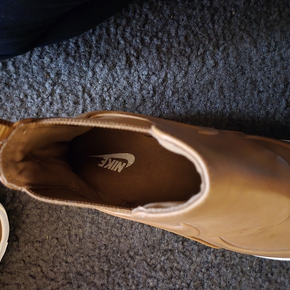 Nike Woman's Brown Slip-On Sneakers - Picture 5 of 7